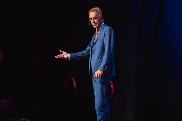 Tony Norkus / Shutterstock.com